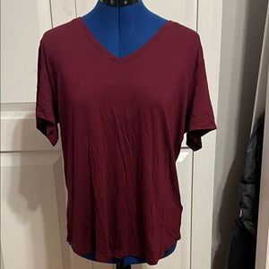 Old Navy Maroon V-Neck Short Sleeve Tee